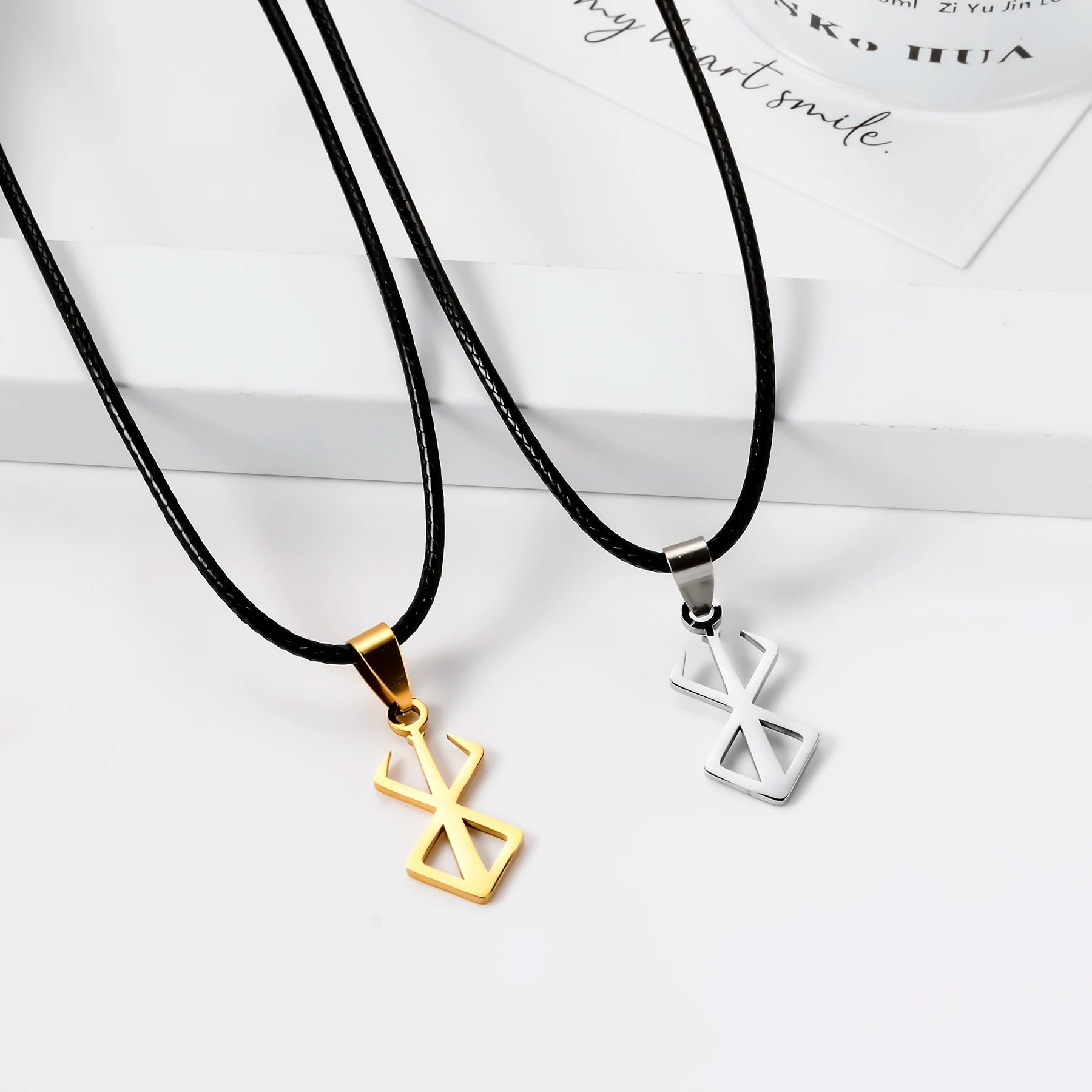 Collier Marque du Sacrifice – Berserk ⚔️ (Édition Limitée)